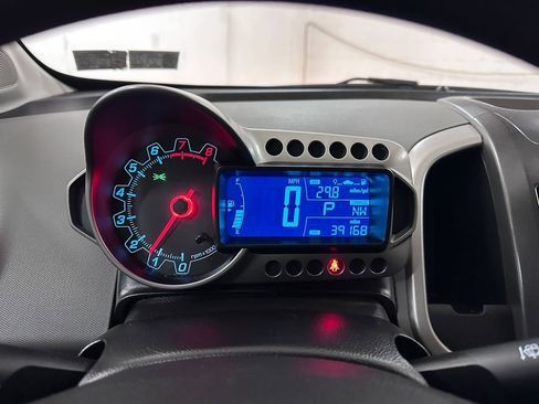 Used 2015 Chevrolet Sonic LT image 33