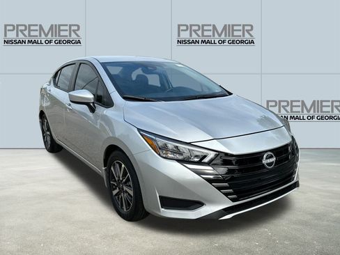 New 2025 Nissan Versa SV w/ Trunk Package FWD image 3