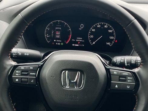 Certified 2025 Honda HR-V Sport image 12