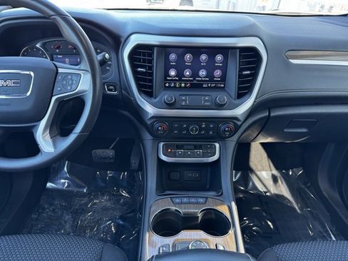 Used 2021 GMC Acadia SLE w/ Driver Convenience Package image 2