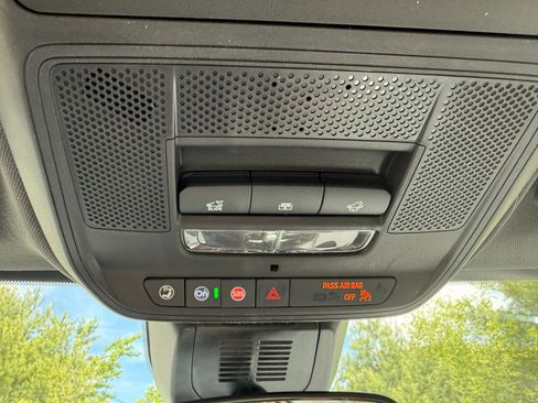 New 2026 GMC Terrain Elevation w/ Elevation Premium Package image 33