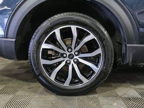 Used 2023 Ford Explorer ST-Line w/ Class IV Trailer Tow Package image 16