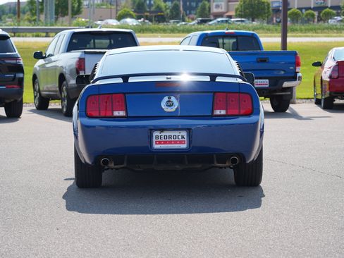Used 2007 Ford Mustang GT Premium RWD image 4