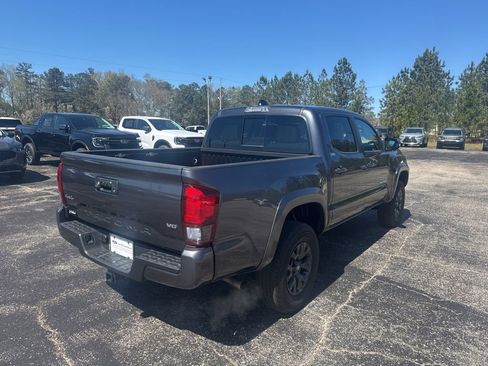Used 2023 Toyota Tacoma SR5 w/ Technology Package image 18