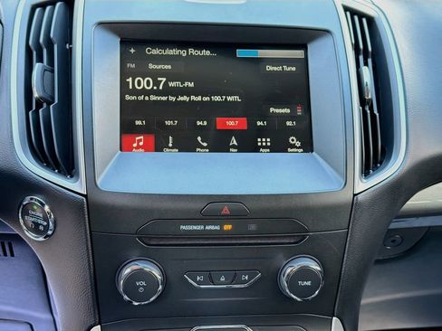 Used 2018 Ford Edge SEL w/ Equipment Group 201A AWD/4WD image 16