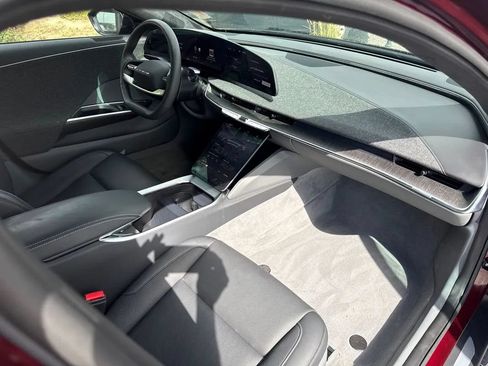 Used 2024 Lucid Air Touring AWD/4WD image 30