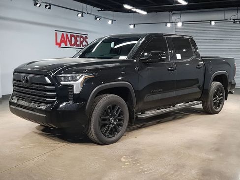 New 2026 Toyota Tundra Limited AWD/4WD image 3