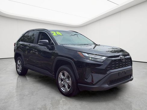 Used 2024 Toyota RAV4 XLE FWD image 34