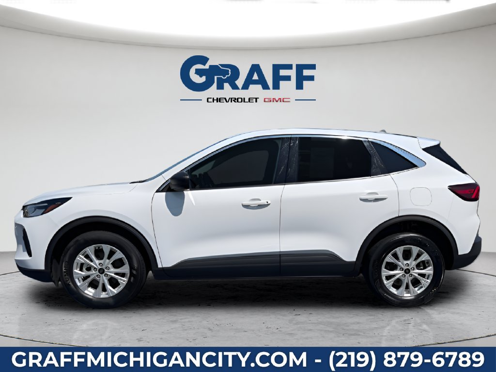 Used 2024 Ford Escape Active AWD/4WD image 2