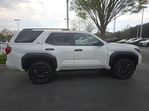 Used 2025 Toyota 4Runner SR5 image 7