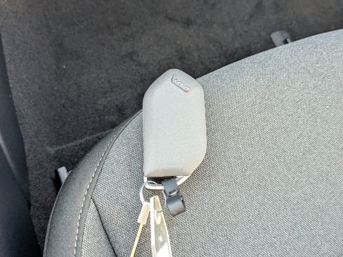 New 2025 Kia K4 LX image 35