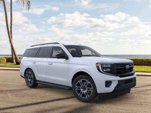 New 2026 Ford Expedition Active RWD image 30
