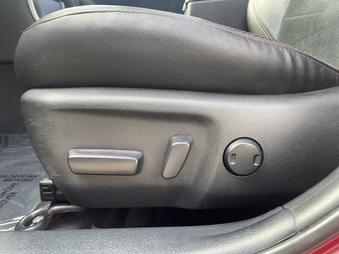 Used 2015 Toyota Camry XSE image 14