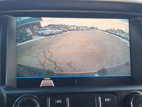 Used 2021 Chevrolet Colorado LT w/ Fleet Safety Package image 19