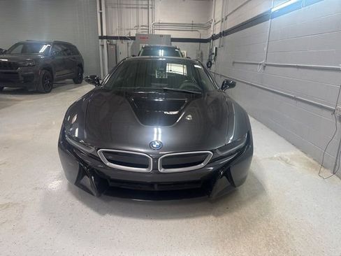 Used 2015 BMW i8 image 2