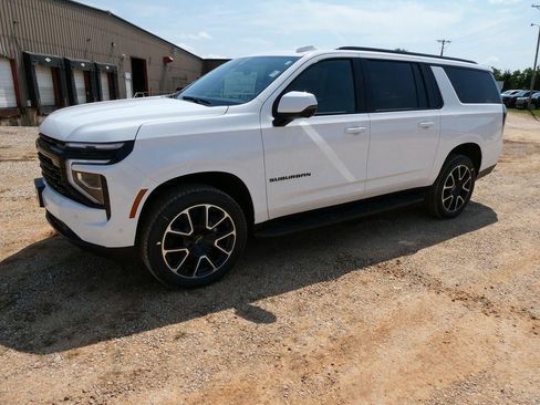 New 2026 Chevrolet Suburban RST w/ Comfort Package AWD/4WD image 7