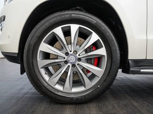 Used 2013 Mercedes-Benz GL 450 4MATIC image 48