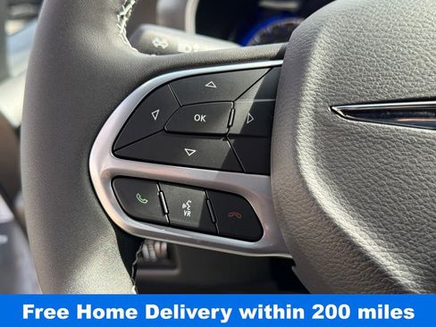 New 2026 Chrysler Pacifica Select image 18