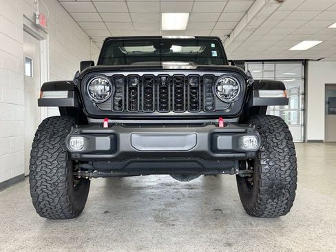 Certified 2024 Jeep Wrangler Unlimited Rubicon AWD/4WD image 4