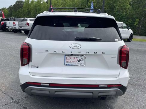 Used 2023 Hyundai Palisade Limited AWD/4WD image 3