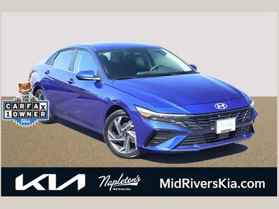 Used 2024 Hyundai Elantra SEL w/ Convenience Package