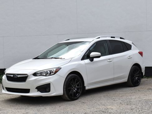 Used 2019 Subaru Impreza 2.0i Premium w/ Eyesight & BSD/Rcta & SRF AWD/4WD image 8