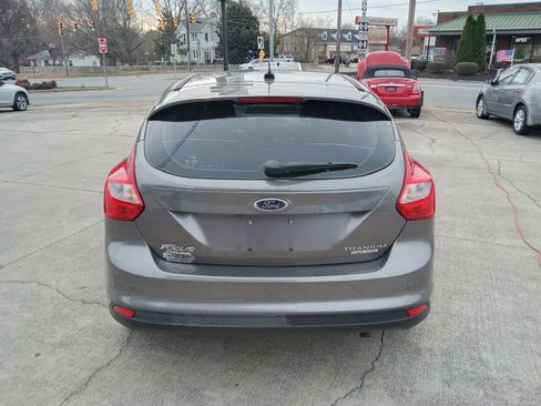 Used 2013 Ford Focus Titanium w/ Titanium Handling Pkg image 5