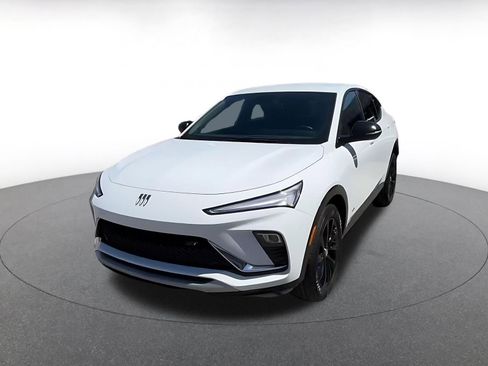 Used 2025 Buick Envista Sport Touring image 6