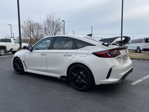 Used 2024 Honda Civic Type R image 7