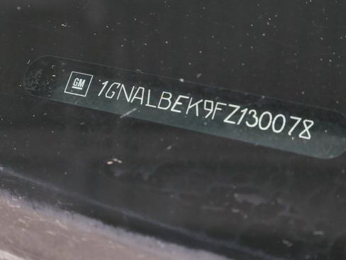 Used 2015 Chevrolet Equinox LT w/ Driver Convenience Package image 33