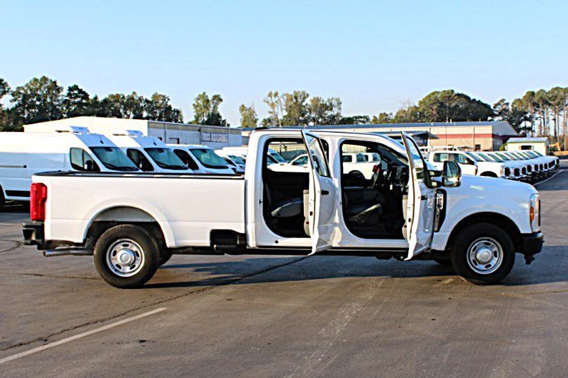 Used 2024 Ford F250 XL w/ XL Driver Assist Package RWD image 7
