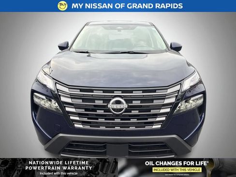 New 2026 Nissan Rogue SV w/ Cold Weather Package AWD/4WD image 9
