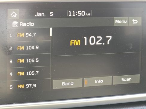 Used 2021 Kia Sportage LX image 5