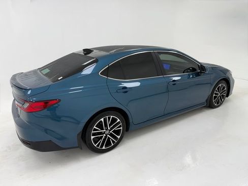 Used 2025 Toyota Camry XLE w/ Premium Package FWD image 41