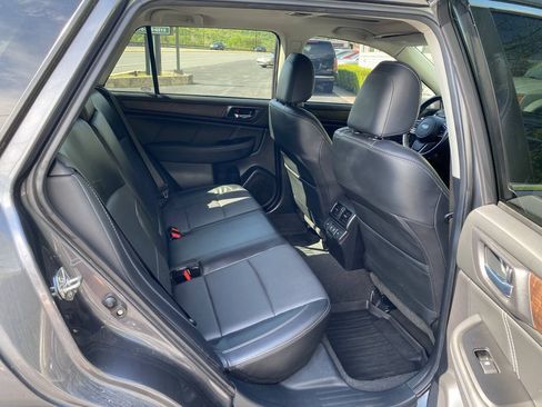 Used 2019 Subaru Outback 3.6R Limited w/ Protection Package #1 AWD/4WD image 12