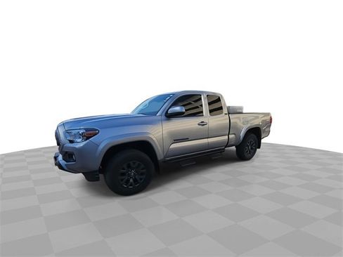 Used 2023 Toyota Tacoma SR5 image 4