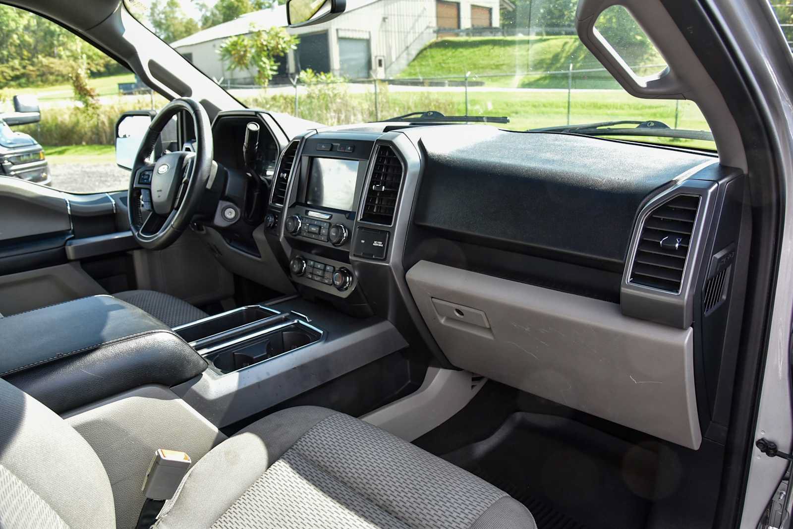 Used 2020 Ford F150 XLT w/ Equipment Group 302A Luxury AWD/4WD image 10