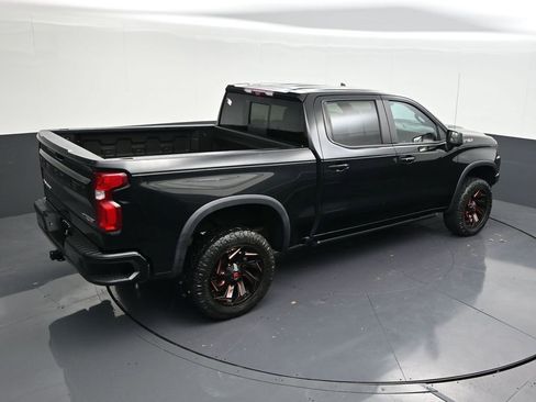 Used 2022 Chevrolet Silverado 1500 ZR2 w/ Technology Package image 26