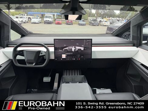 Used 2024 Tesla Cybertruck AWD Crew Cab image 20