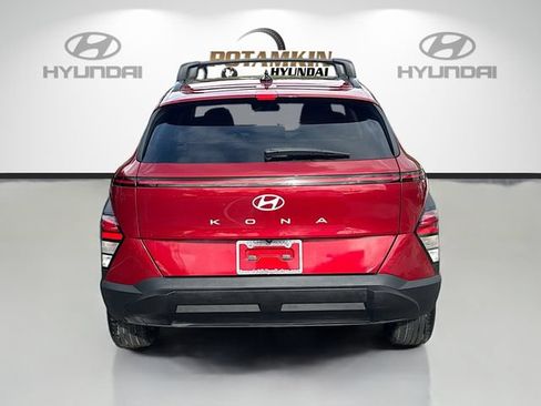 Certified 2024 Hyundai Kona SEL w/ Convenience Package FWD image 6