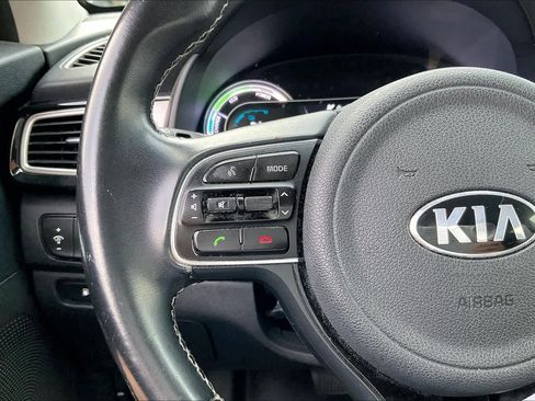 Used 2018 Kia Niro EX FWD image 21