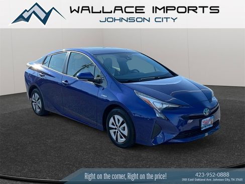 Used 2016 Toyota Prius Three w/ Advanced Technology Package image 7