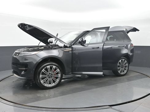 Used 2024 Land Rover Range Rover Sport Dynamic SE AWD/4WD image 39