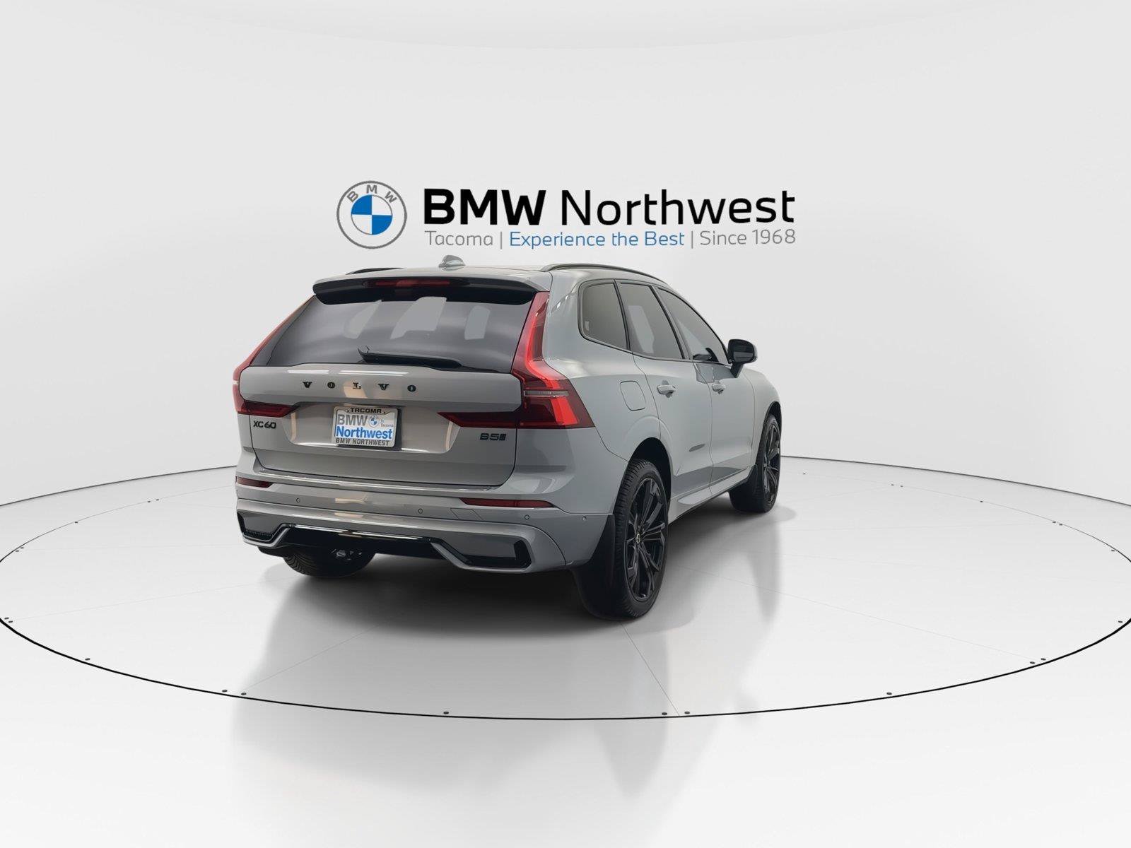 Used 2026 Volvo XC60 B5 Ultra w/ Protection Package Premier AWD/4WD image 3