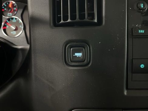 New 2025 Chevrolet Express 3500 Work Van w/ Power Convenience Package image 35