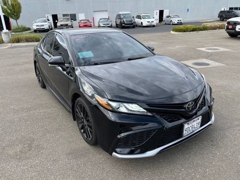 Used 2023 Toyota Camry XSE FWD image 2