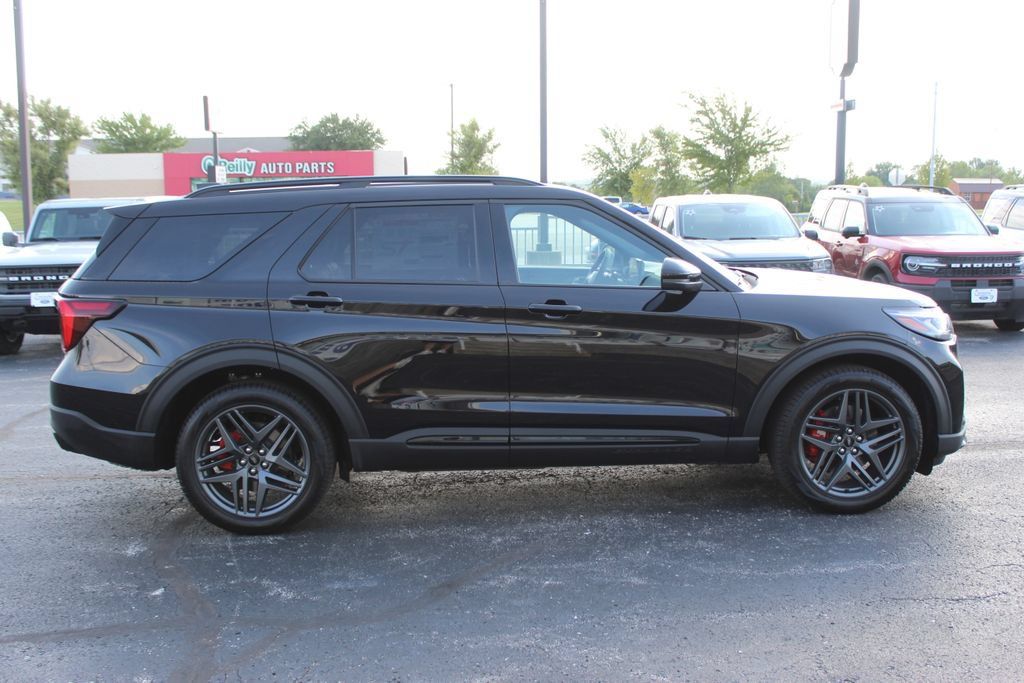 New 2026 Ford Explorer ST w/ Sun And Sound Package AWD/4WD image 6