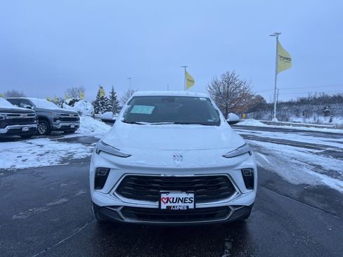 Used 2025 Buick Encore GX Preferred image 2