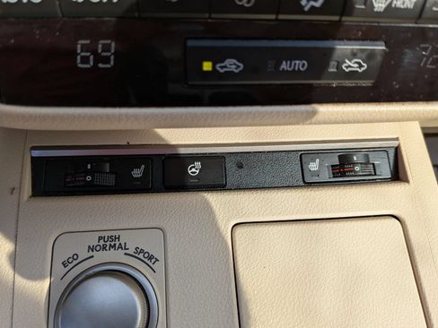 Used 2013 Lexus ES 350 w/ Premium Pkg FWD image 56
