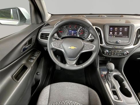 Used 2023 Chevrolet Equinox LT FWD image 8